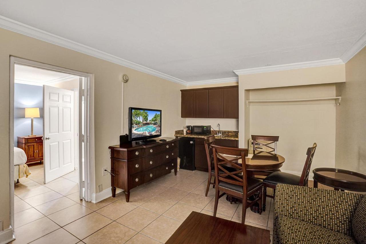 Fort Lauderdale Grand Hotel Oakland Park Exterior photo